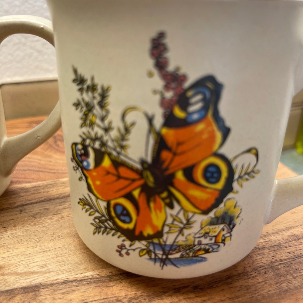 Vintage Viking stoneware Butterfly Set of‎ 2 Coffee Mugs Made in Korea - Picture 2 of 10